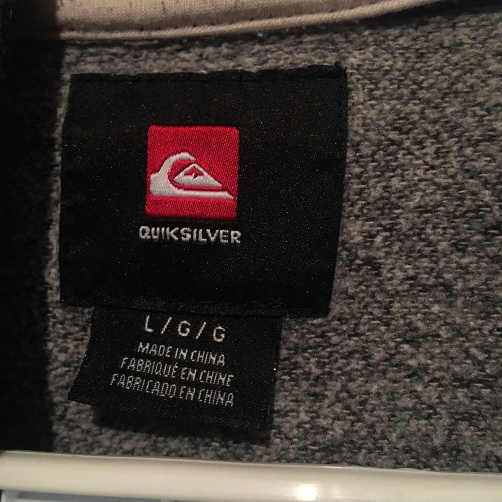 Quicksilver zip up - Picture 2 of 2